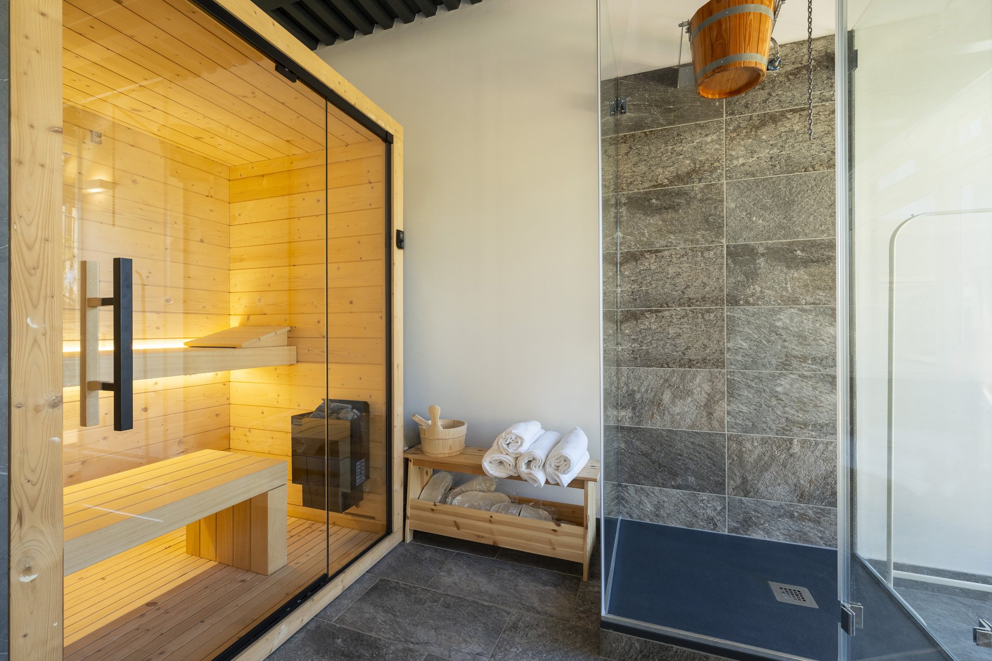 La sauna della spa privata